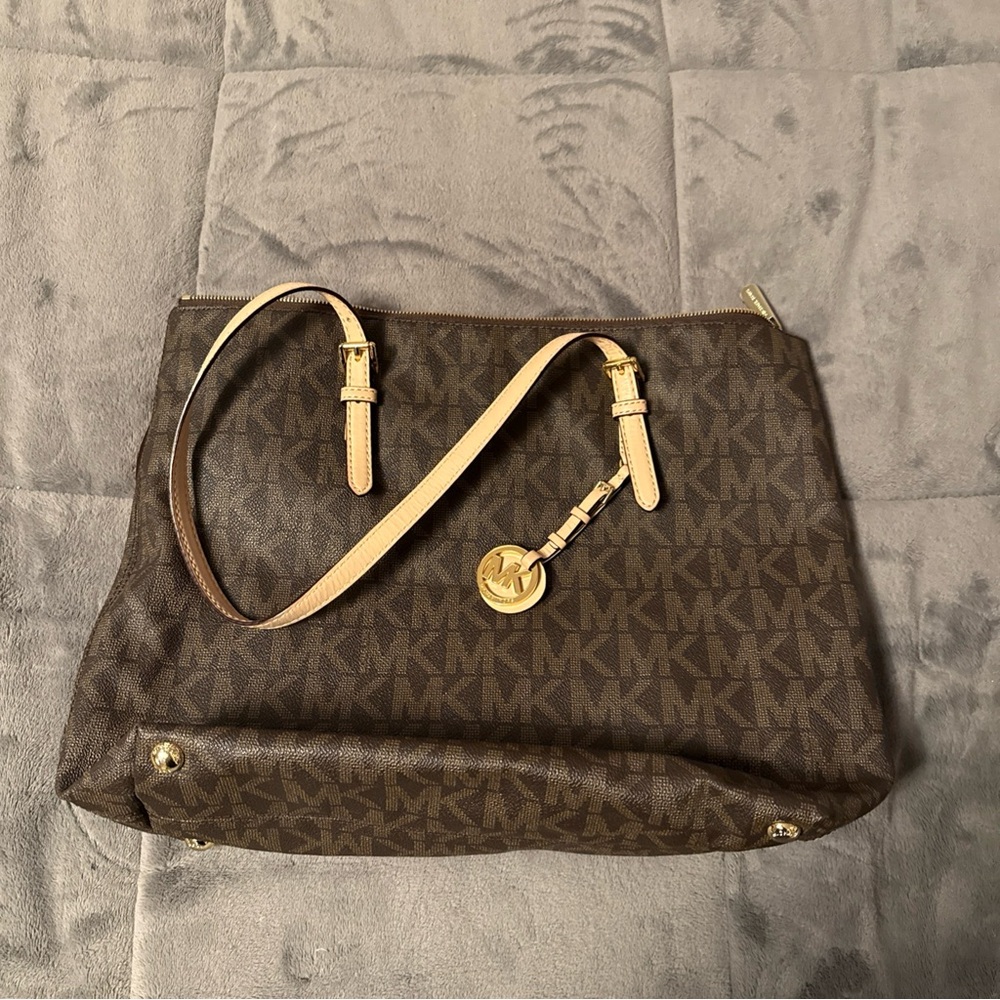 Michael Kors Signature Jet Set East West Top Zip Tote Brown Large Monogram Bag